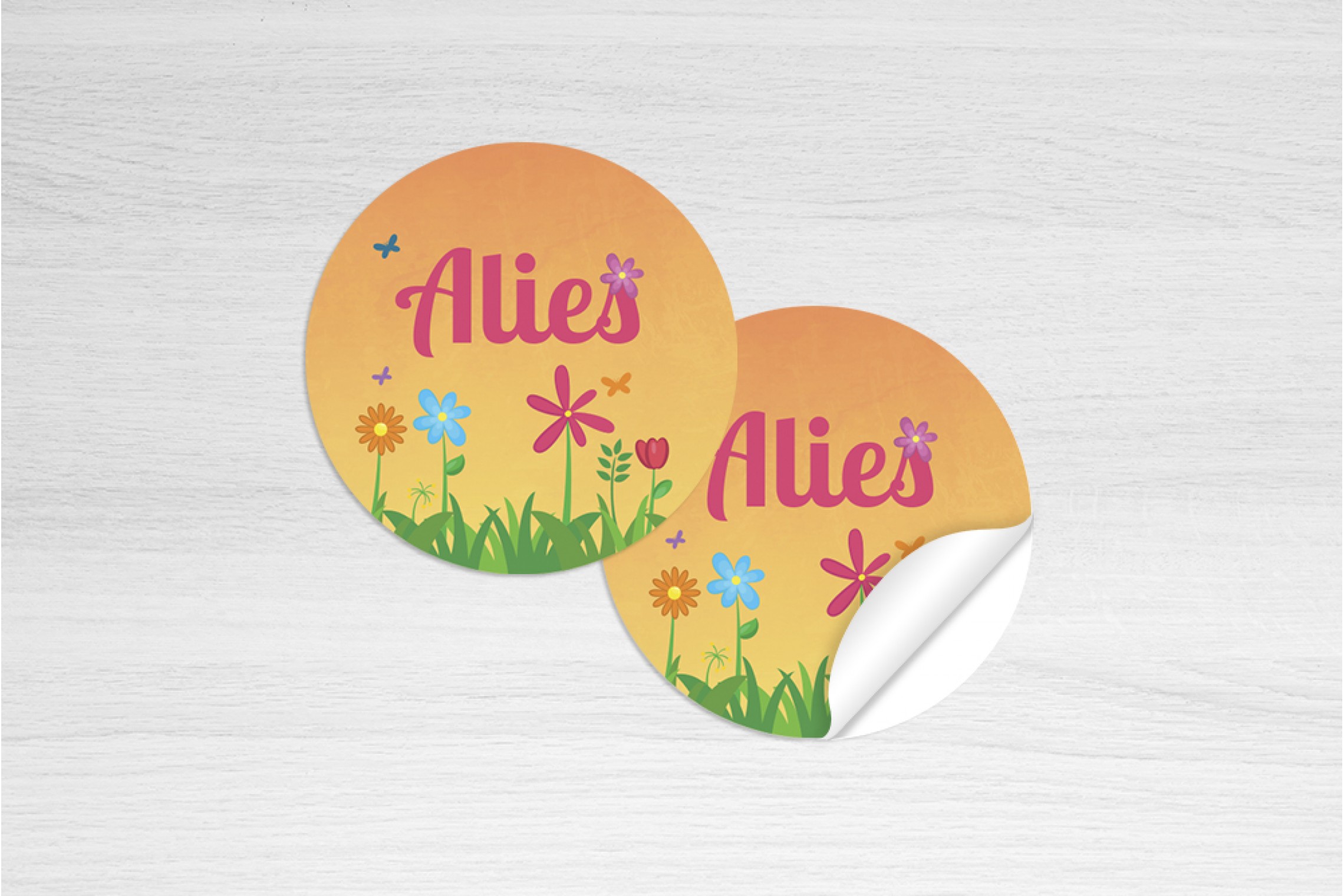 Bloemen in gras oranje